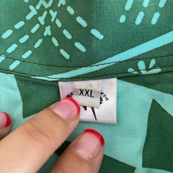 Missing Polynesian men’s aloha shirt - Picture 5 of 5